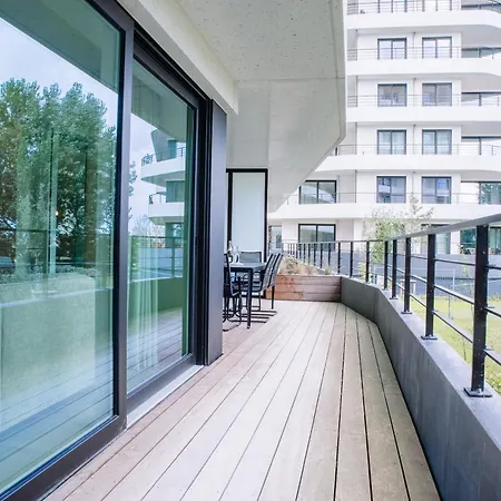- Modern With Garage Near The Apartment